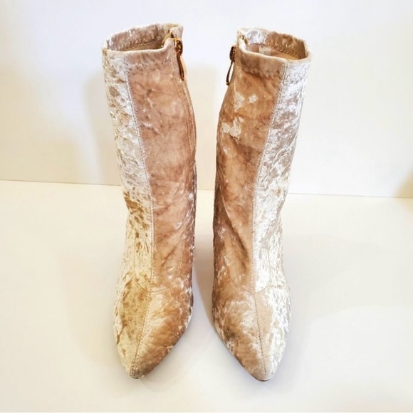 J Adams Nude Crushed Velvet Heeled Booties, Size 8.5 - Picture 6 of 6